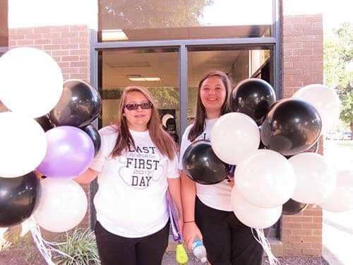 HHS 2 girls with balloons web